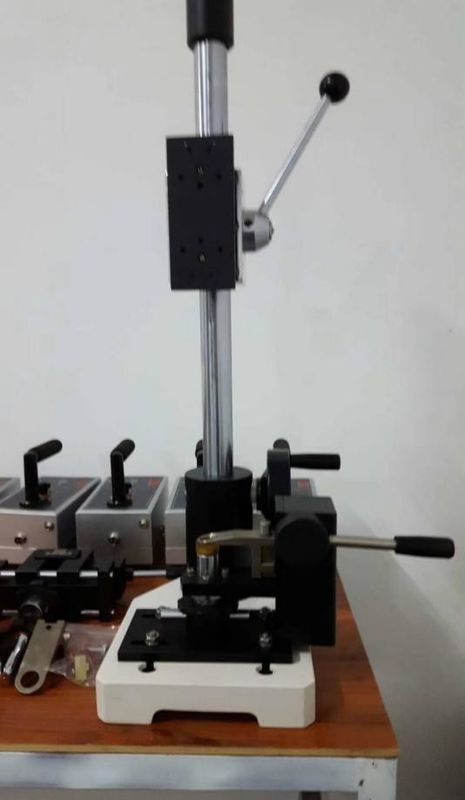 ASTM D 4846 Button Pull Test Equipment Textile Tester 0.1N Readability